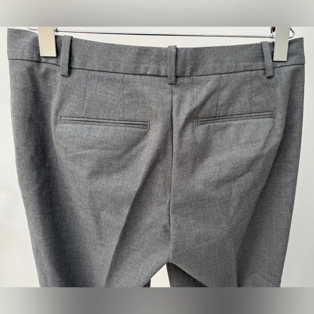 Banana Republic Factory Cropped Roll Cuff Gray Pants,‎ Size 6R